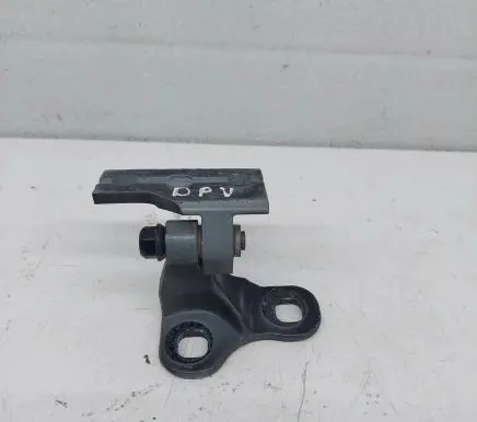 BMW 7 E65 E66 Front door upper hinge
