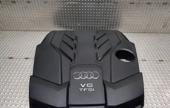 Audi A8 S8 D5 Engine cover (trim) S27720254 06M103925Q