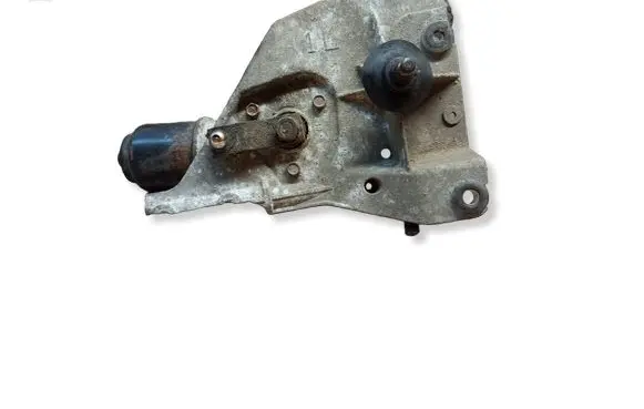 Nissan X-Trail T32 Front wiper linkage and motor 32228