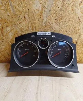 Opel Zafira B Speedometer (instrument cluster) 13216661 SW4405