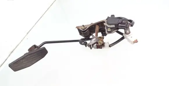 Mazda Premacy Accelerator throttle pedal CB0541AC0 9G07