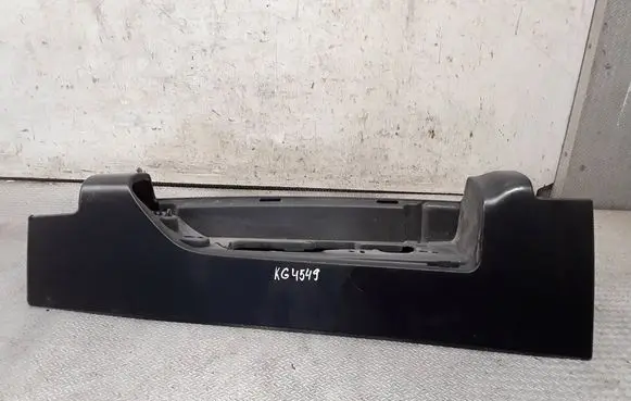 Renault Trafic III (X82) Rear/tail light trim molding 93450958 93450955