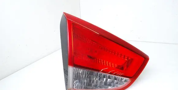 Hyundai ix35 Tailgate rear/tail lights 924052S02