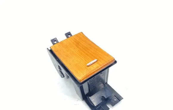 Ashtray (front)