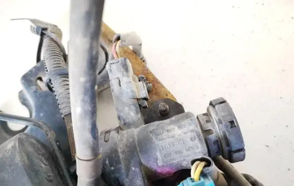 Toyota Avensis Verso Turbo solenoid valve 9635704380 0928400414