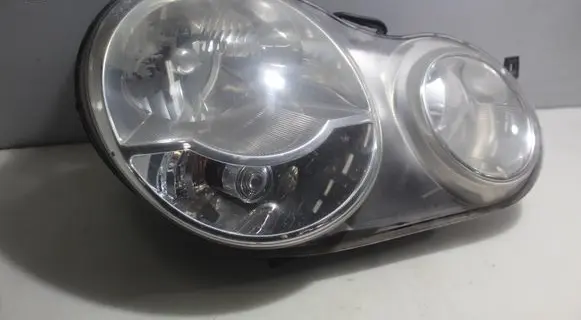 Volkswagen Polo Headlight/headlamp 89306840
