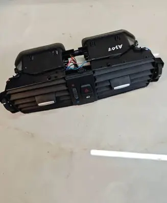Dash center air vent grill
