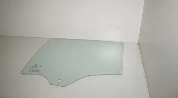 Rear door window glass