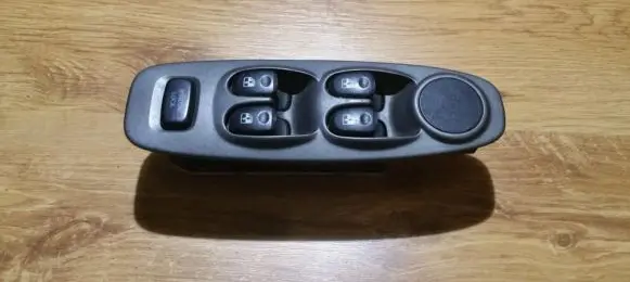 Hyundai Accent Front door window switch trim 