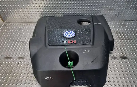 Volkswagen Golf IV Engine cover (trim) 038103925BH