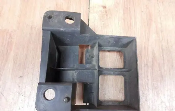 Mercedes-Benz Sprinter W906 Front bumper mounting bracket A9068850163