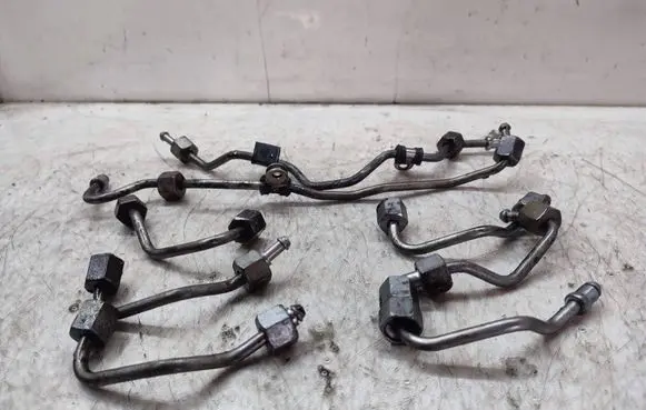 Mercedes-Benz E A207 Fuel line pipe 