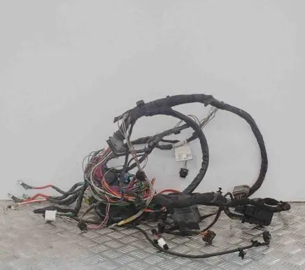 Mercedes-Benz C W204 Engine installation wiring loom 35756162