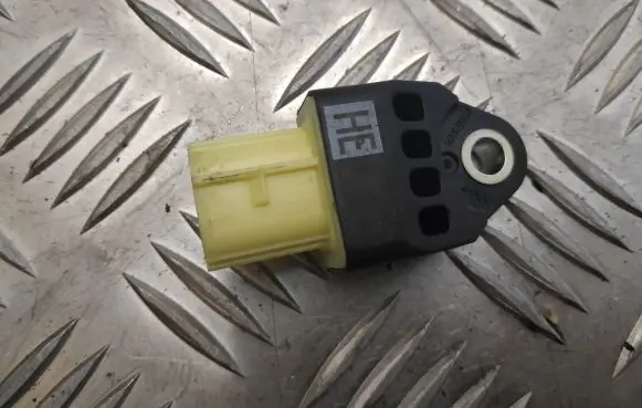 Lexus IS III XE30 Airbag deployment crash/impact sensor 8983153050