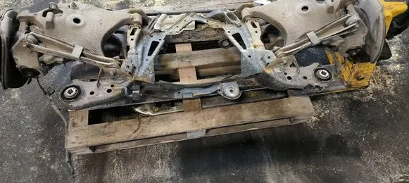 Volvo S90, V90 Rear axle beam 