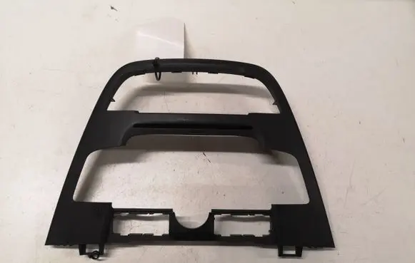 Radio/GPS head unit trim