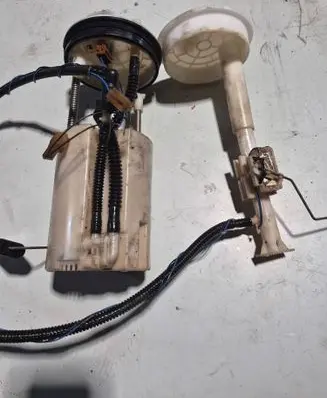 Nissan Qashqai Fuel level sensor LEHA2820043