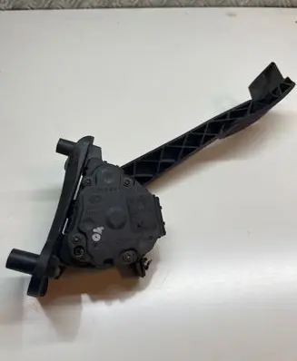Volvo S80 Accelerator throttle pedal 9157552