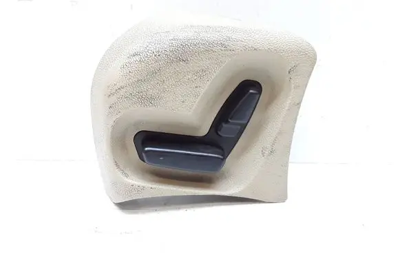 Mercedes-Benz E W211 Seat control switch 2118211358