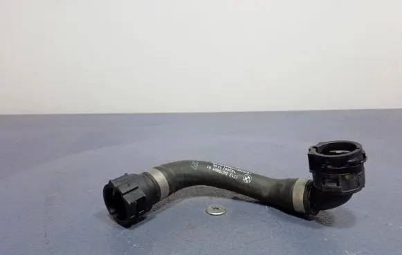 BMW i4 Engine coolant pipe/hose 8475691