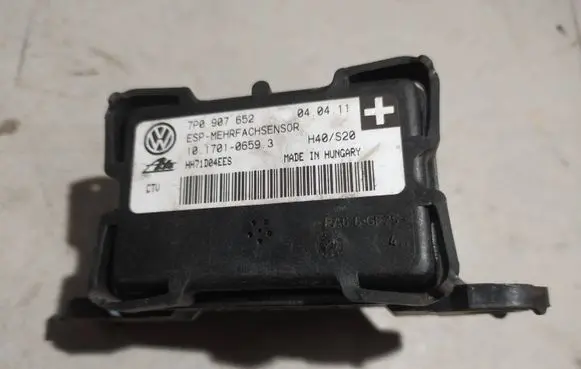 Volkswagen Touareg II ESP acceleration yaw rate sensor 7P0907652 10170106593