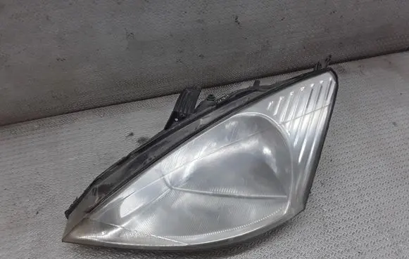 Ford Focus Headlight/headlamp 304311144