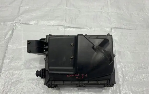 Fiat Croma Air filter box 55192518