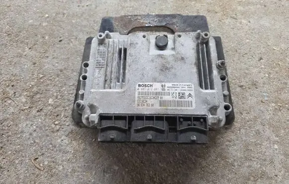 Citroen C4 I Picasso Engine control unit/module 9663476380