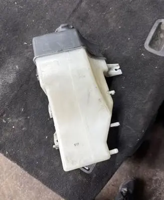 Hyundai H-1, Starex, Satellite Coolant expansion tank/reservoir 254304H000
