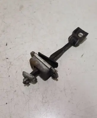 Skoda Octavia Mk2 (1Z) Rear door check strap stopper