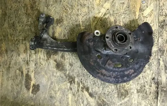 Audi A8 S8 D3 4E Front wheel hub