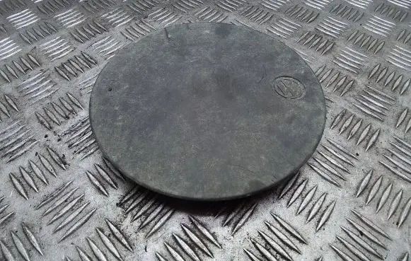 Volkswagen Transporter - Caravelle T4 Original wheel cap 701601149