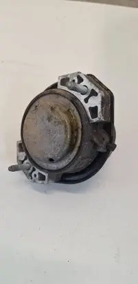 BMW 7 E65 E66 Engine mount bracket 6771918