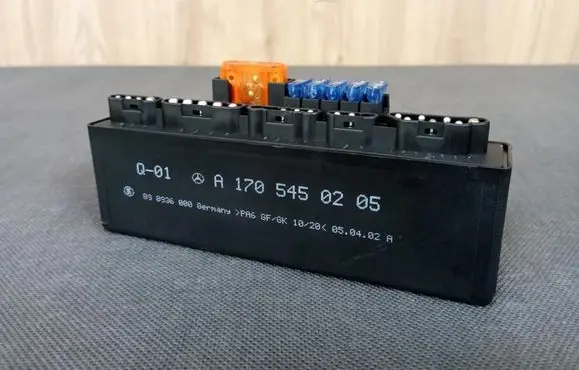 Fuse box set