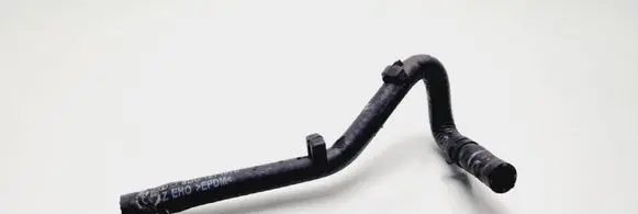 Volkswagen PASSAT B5 Engine coolant pipe/hose 8D0121107D