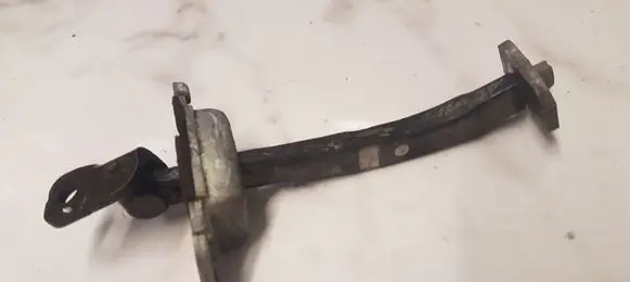 KIA Sorento Rear door check strap stopper