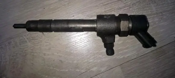 Alfa Romeo 156 Fuel injector 0445110002