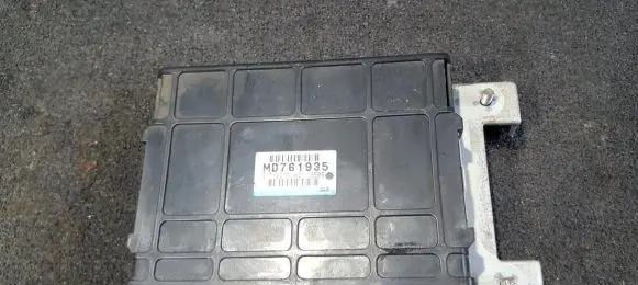 Mitsubishi Galant Gearbox control unit/module MD761935 G1T18276H28505