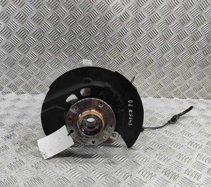 Nissan Qashqai J12 Front wheel hub 402026UA0A 400146RA0A