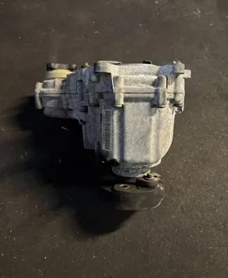BMW 6 F12 F13 Gearbox transfer box case 8623346
