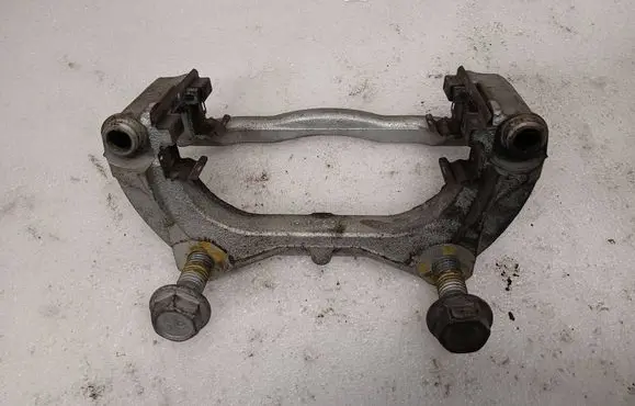 Chevrolet Volt I Front Brake Caliper Pad/Carrier 
