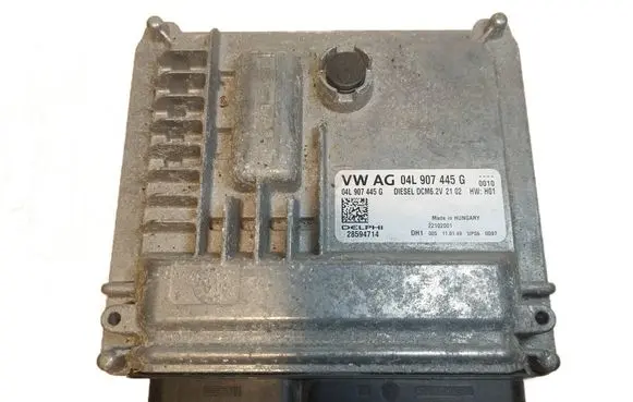 Volkswagen Golf VII Engine control unit/module ECU 04L907445G 28594714 DCM62V