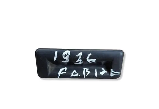 Skoda Fabia Mk2 (5J) Tailgate/boot open switch button 5J0827229