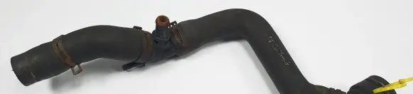 Audi TT Mk1 Engine coolant pipe/hose 8N0122101A