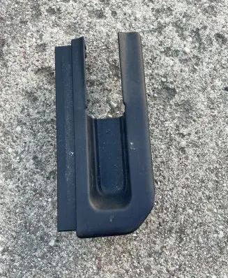 Toyota Prius+ (ZVW40) Rear seat rail trim cover 7215747070