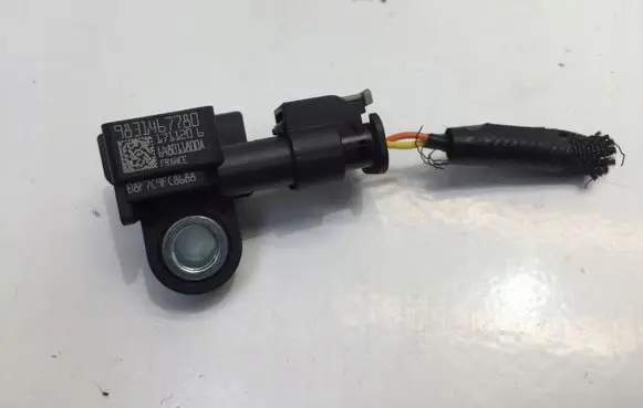 Citroen C4 III e-C4 Airbag deployment crash/impact sensor 9831467780