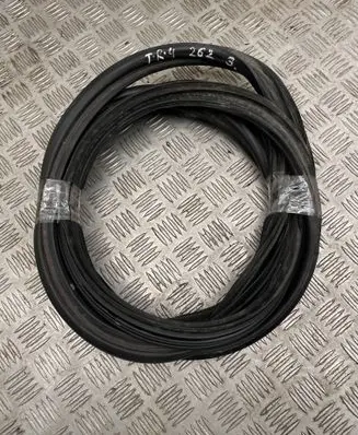 Toyota RAV 4 (XA30) Trunk rubber seal (body) 