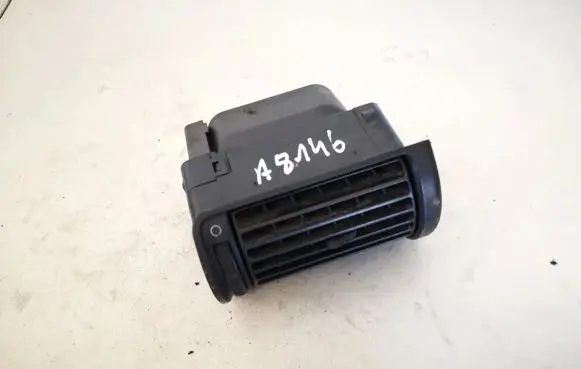 Audi A4 S4 B5 8D Dash center air vent grill 8d1820902