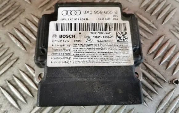 Audi A1 Airbag control unit/module 8X0959655B