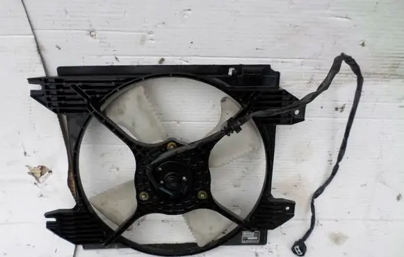 Mitsubishi Galant Electric radiator cooling fan MR270403